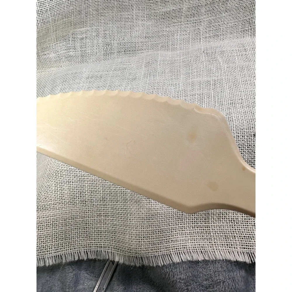 Tupperware Knife‎ Cake Pie Slicer Server #1819 Almond Beige USA Vintage